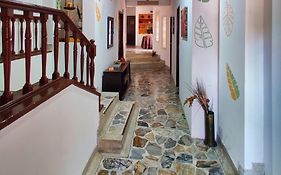 Lady Mom Hostal